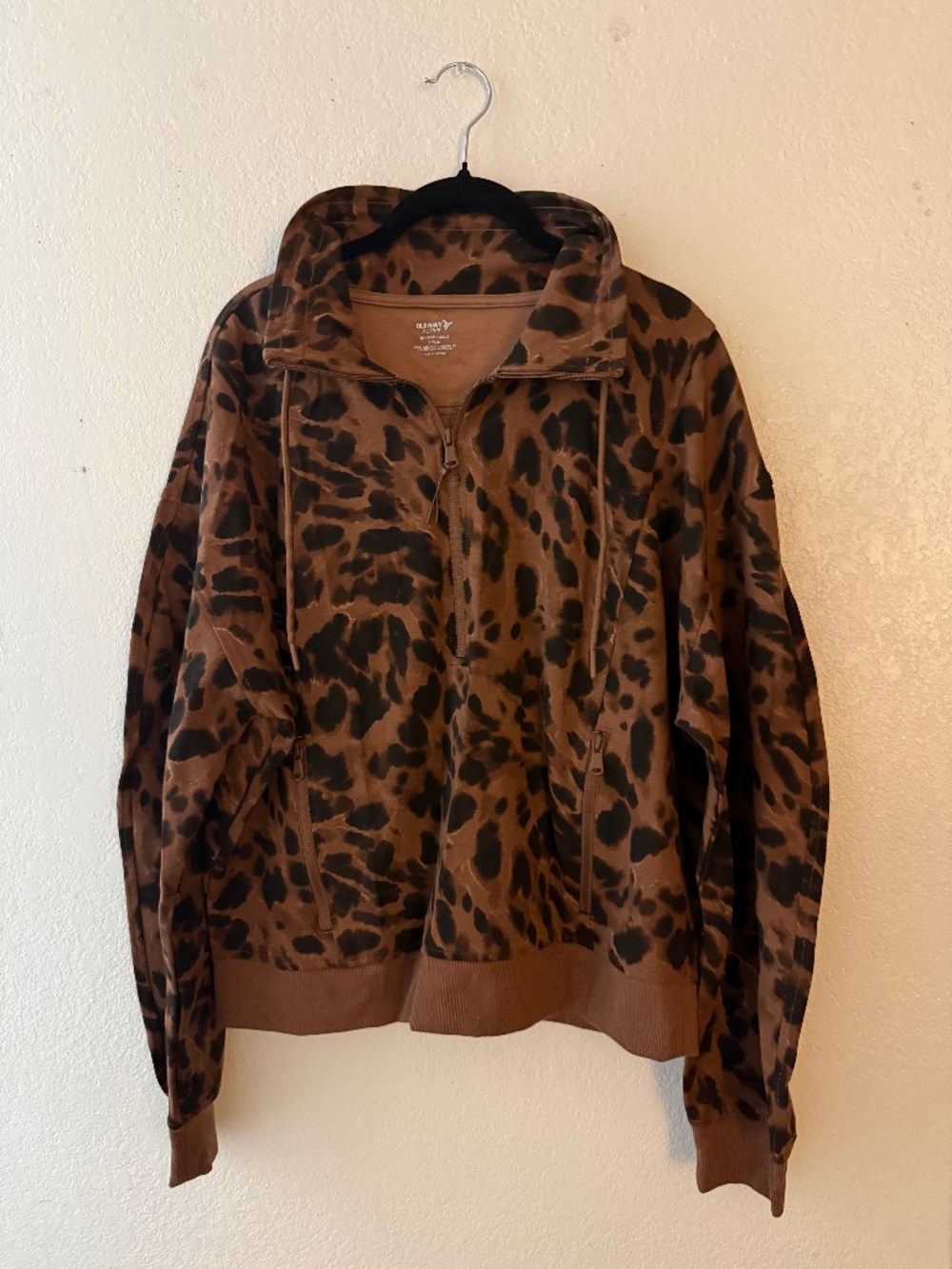 Nwt old navy cheetah hoodie